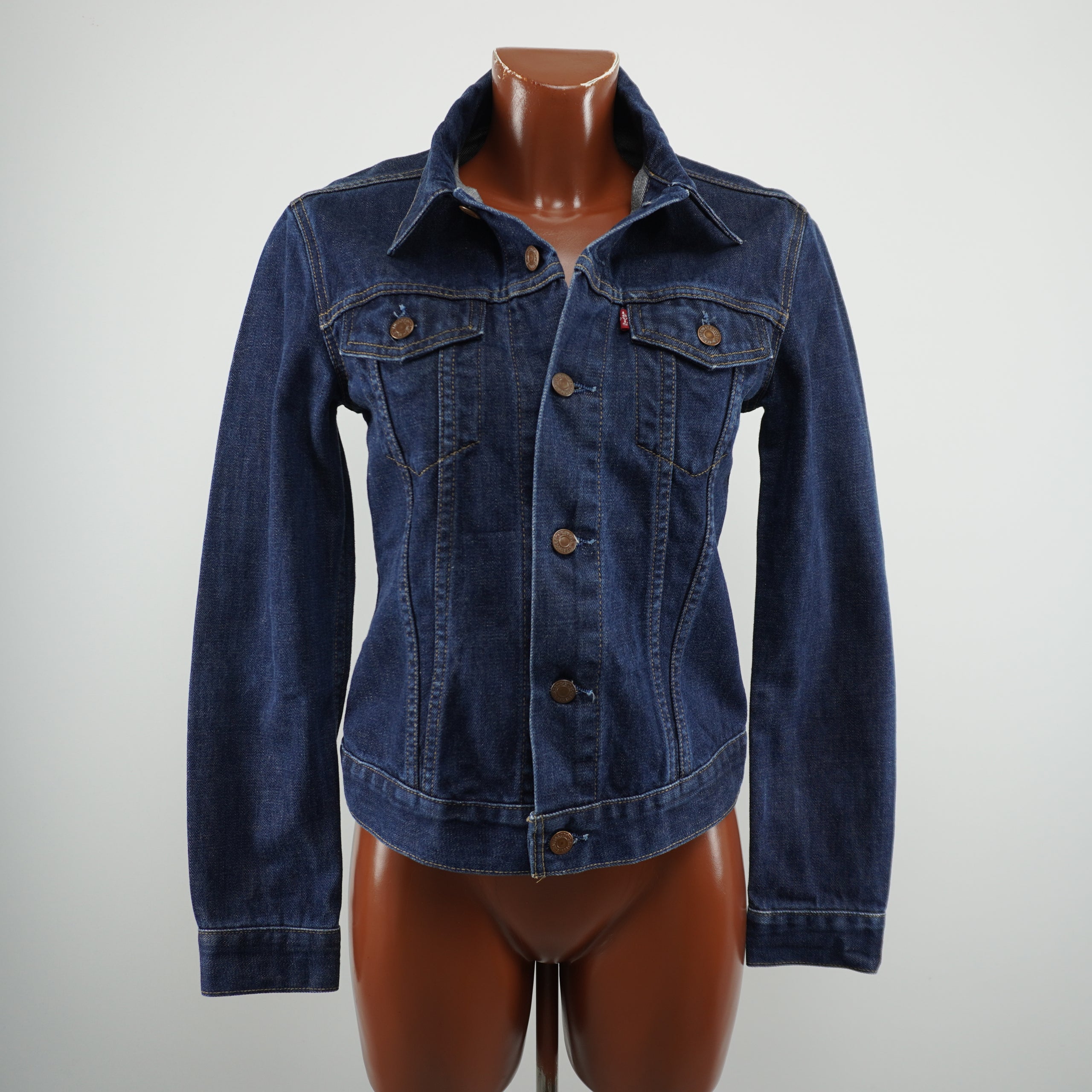 Pre-Owned Women's Levi's Jacket - Blue, M