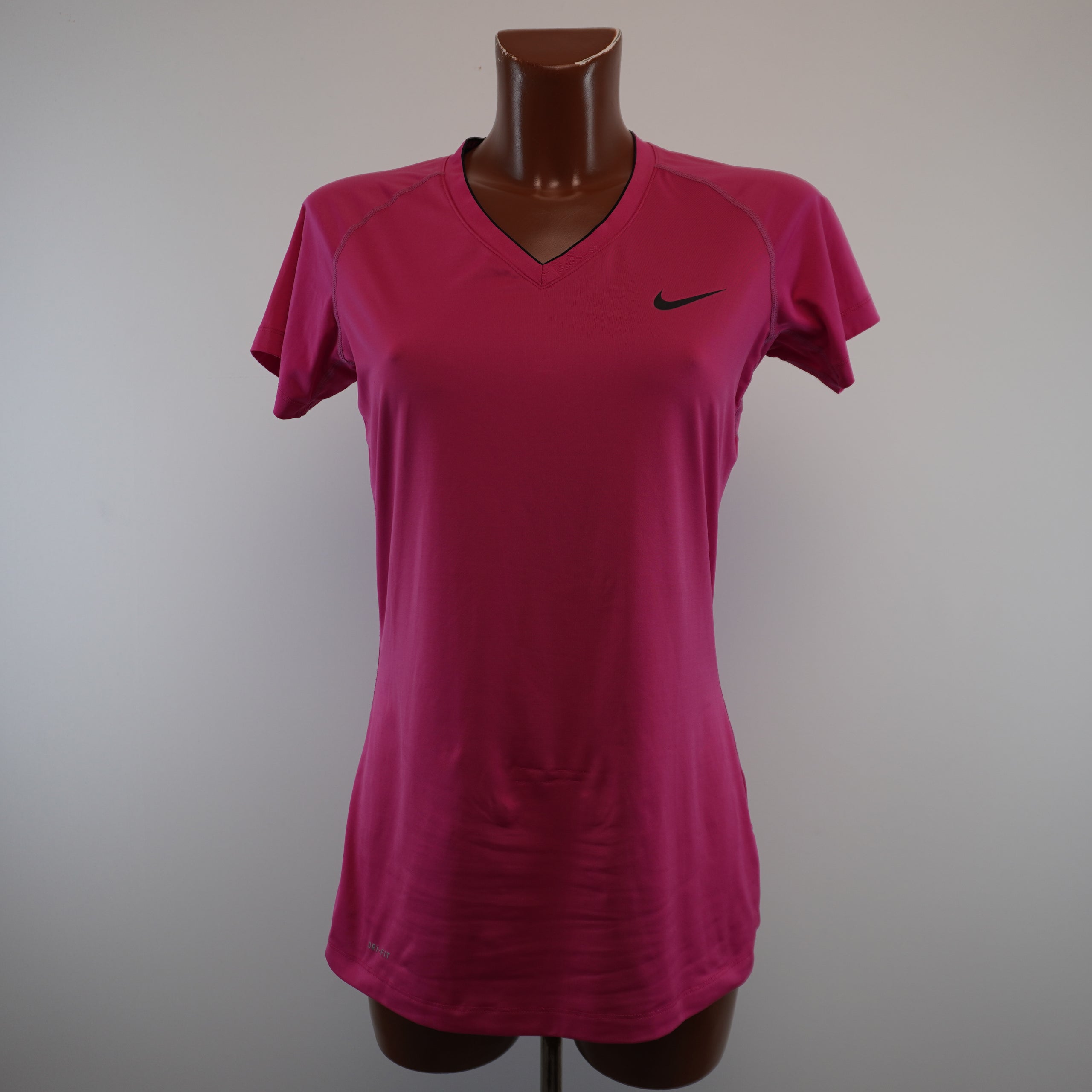 Used Women's Nike Shirt - Pink, L, Very Good Condition