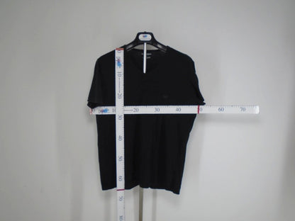 Camiseta Hombre Emporio Armani. De color negro. Talla: M. Estado: Usado.(Muy buen estado). | 11920110