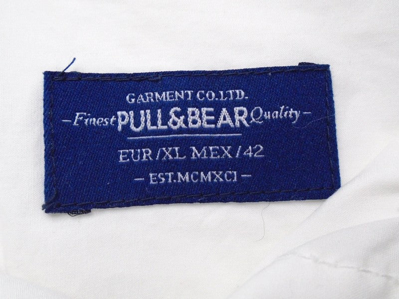 Men's Shirt Pull & Bear. Color: White. Size: XL. Condition: Used.(Very good condition)