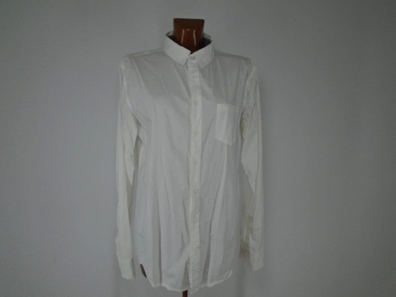 Men's Shirt Pull & Bear. Color: White. Size: XL. Condition: Used.(Very good condition)