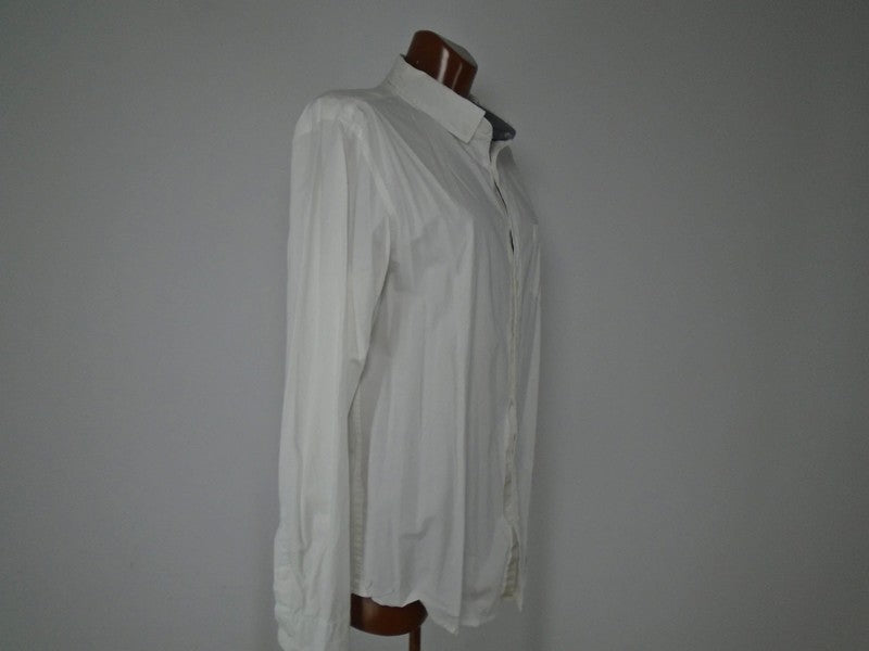 Men's Shirt Pull & Bear. Color: White. Size: XL. Condition: Used.(Very good condition)