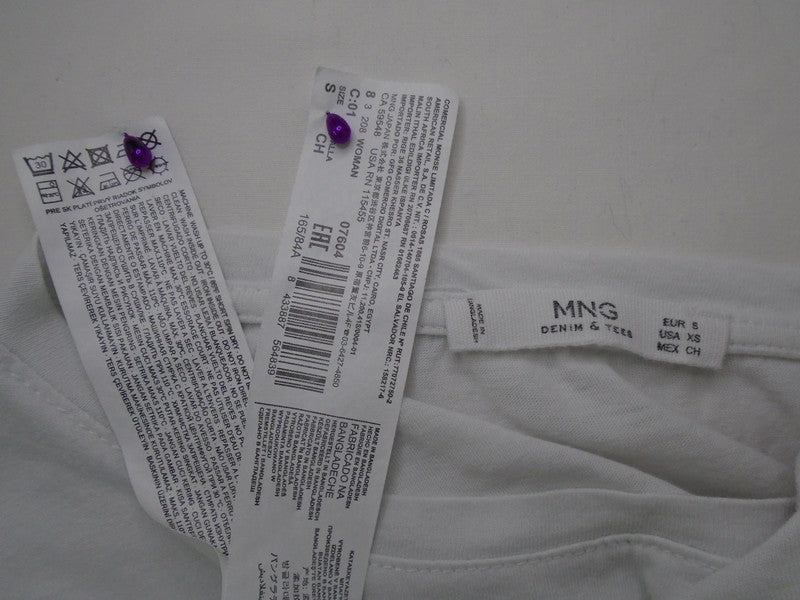 Camiseta de mujer MNG. Color blanco. Tamaño: S.