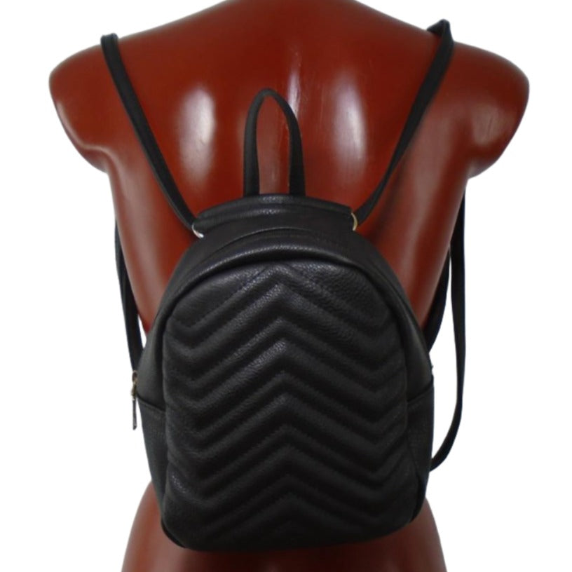 Women's Backpack Italy Moda. Black. S. Used. Good