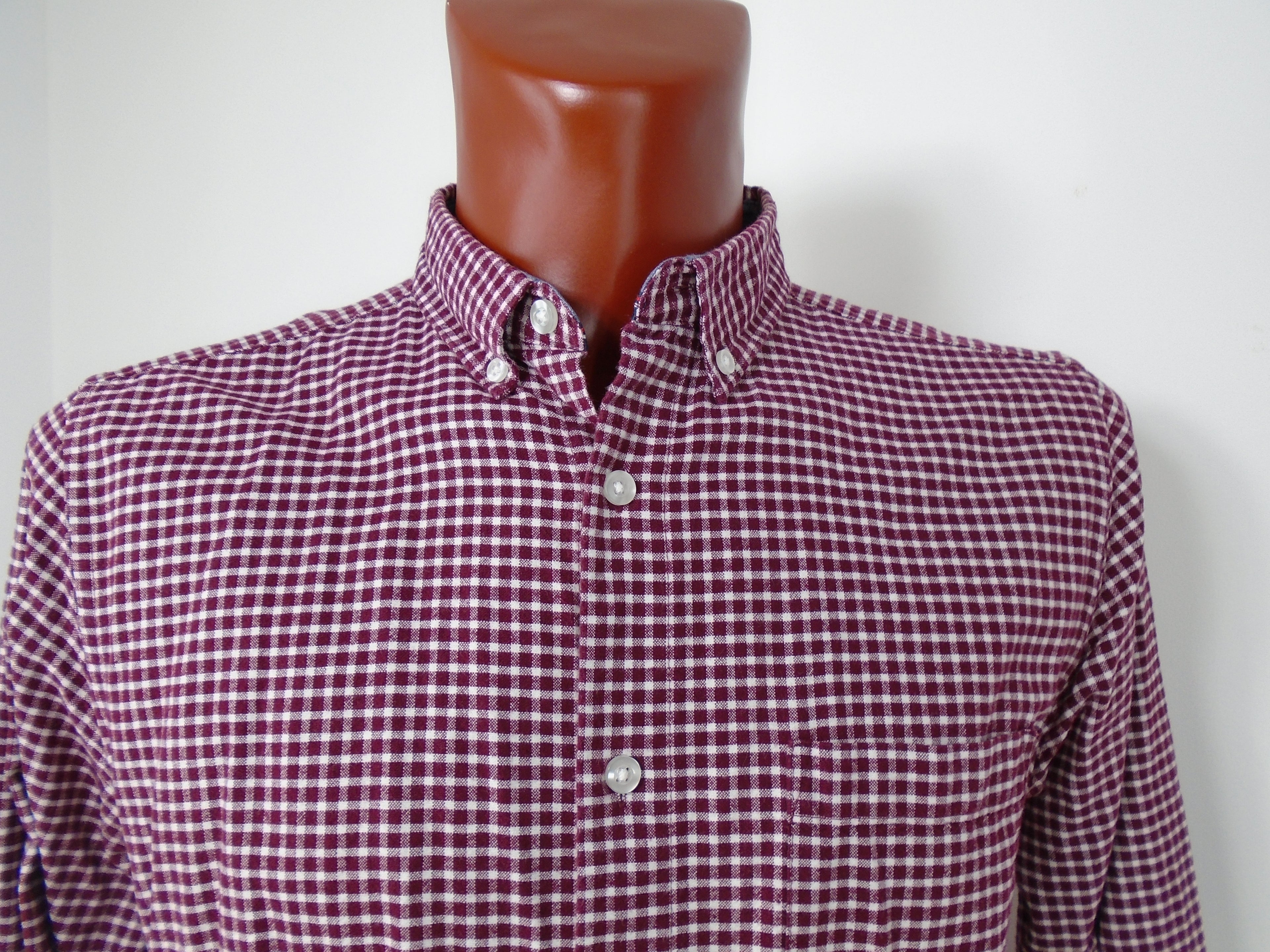 Men's Shirt Primark. Color: Bordeaux. Size: L. Condition: Used.(Very good condition).