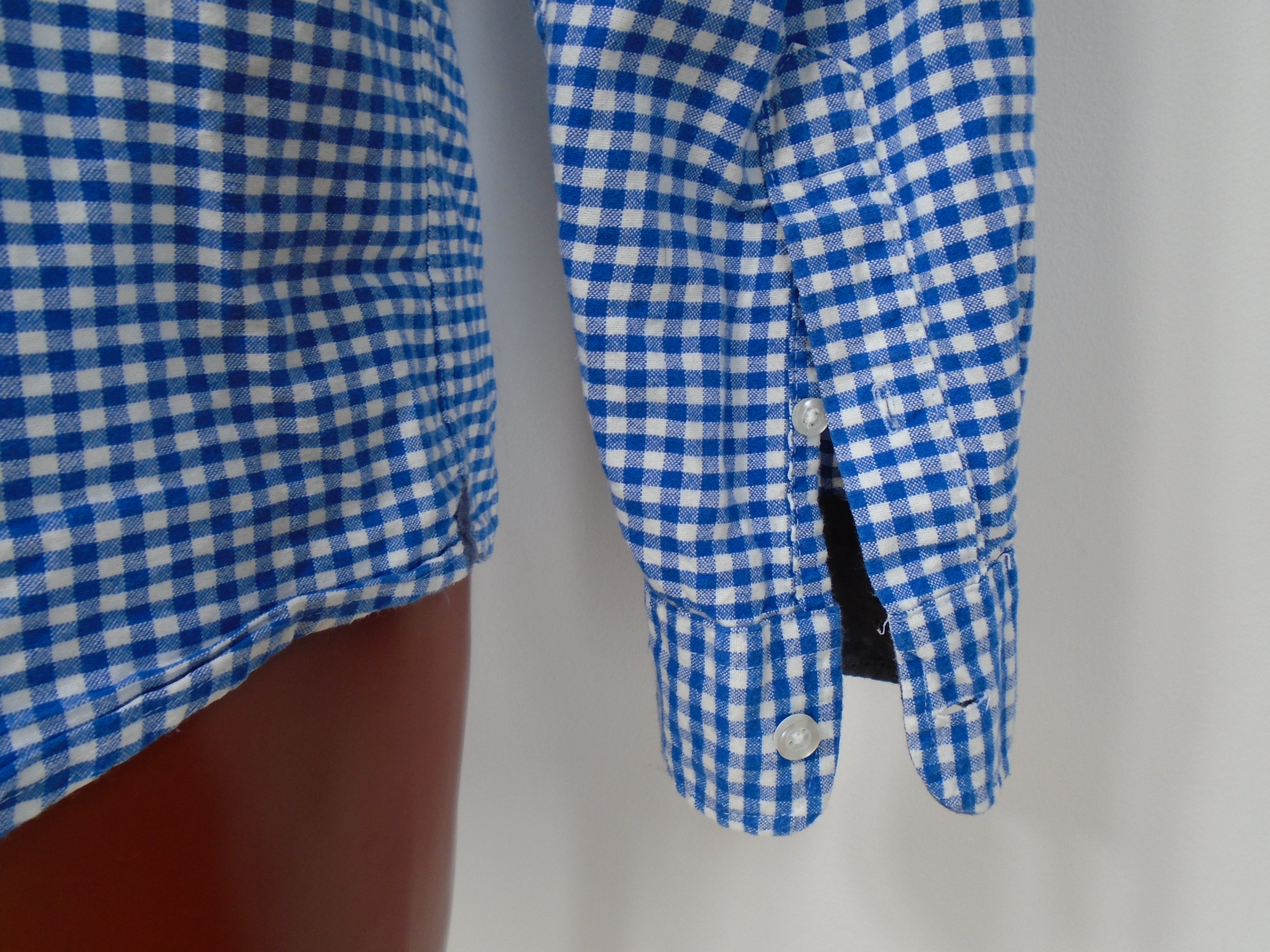 Men's Shirt Primark. Color: Dark blue. Size: L. Condition: Used.(Very good condition).