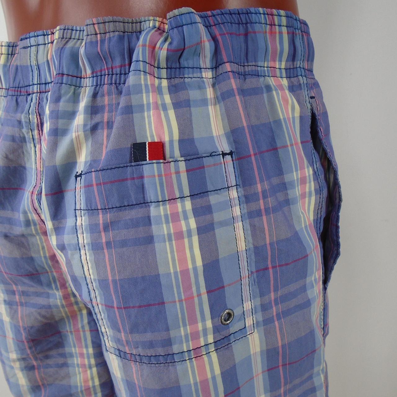 Pantalones cortos de hombre Tommy Hilfiger. Azul oscuro. M.Usado. Muy bien