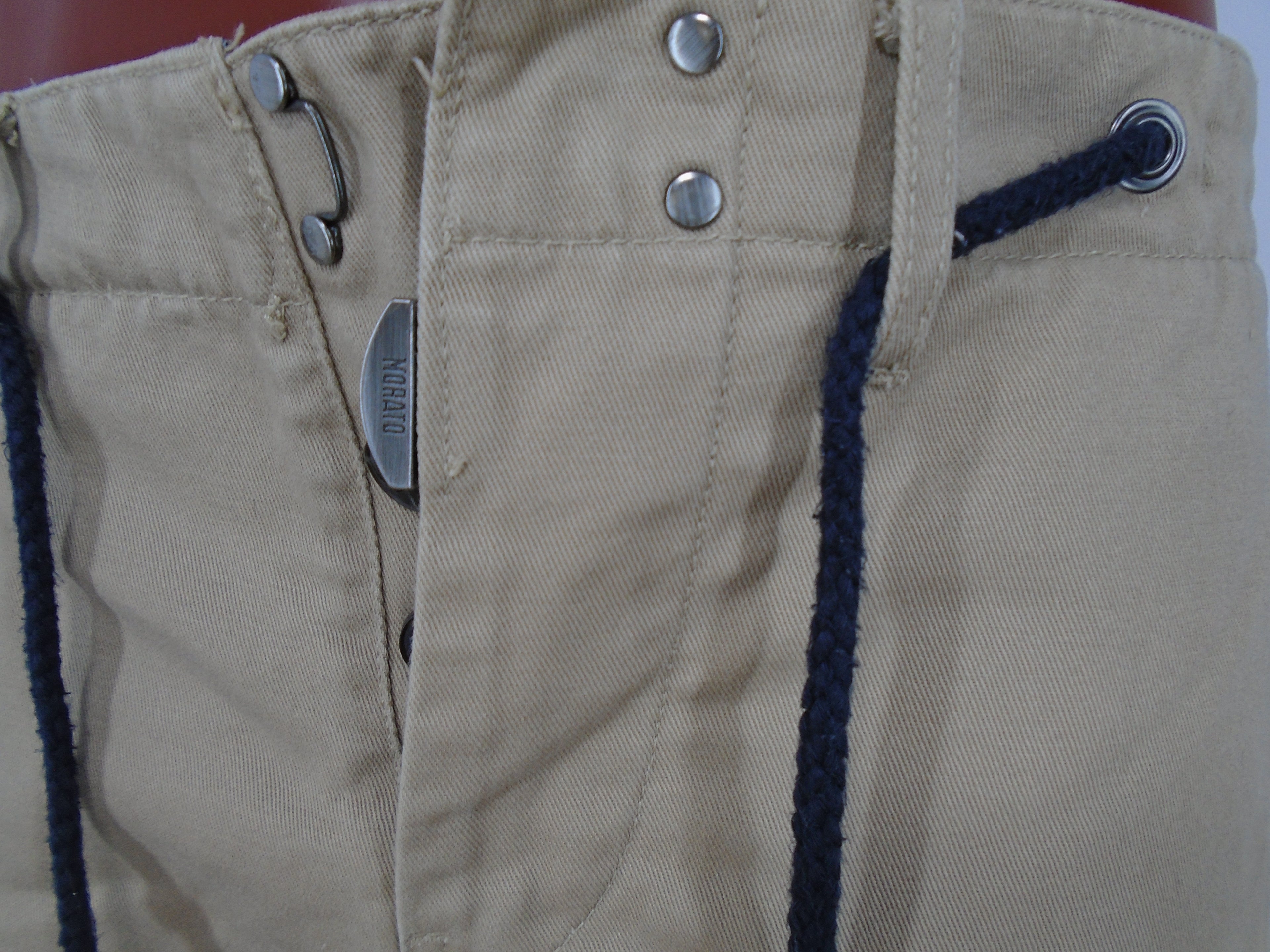 Men's Shorts Antony Morato. Color: Beige. Size: L.