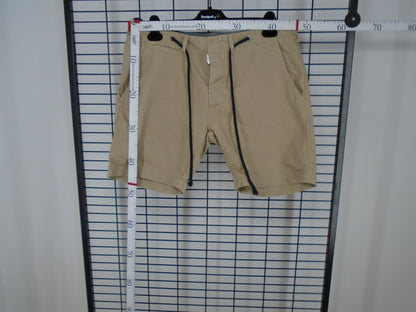 Pantaloncini da uomo Antony Morato. Colore: beige. Taglia: L. Condizione: Usato (ottime condizioni). | 13524905