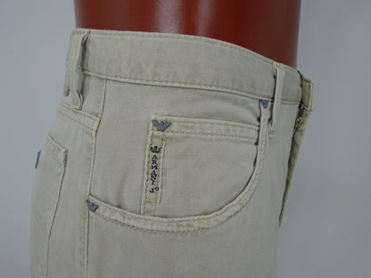 Pantalones cortos de hombre Armani. Color beige. Talla: S. Estado: Usado.(Muy buen estado). | 13524908