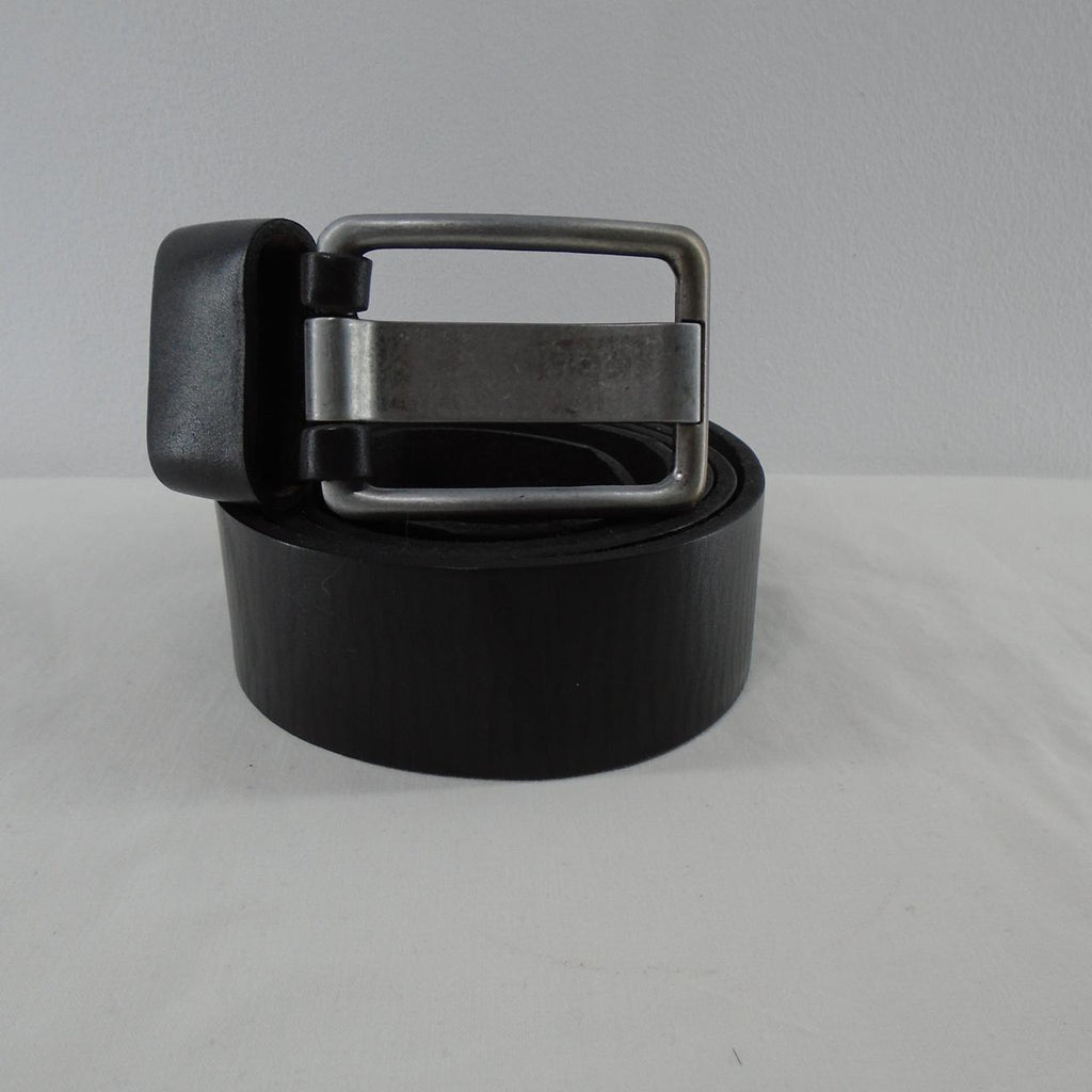 Cinturón de hombre DNKA. Negro. SG. Nuevo con las etiquetas