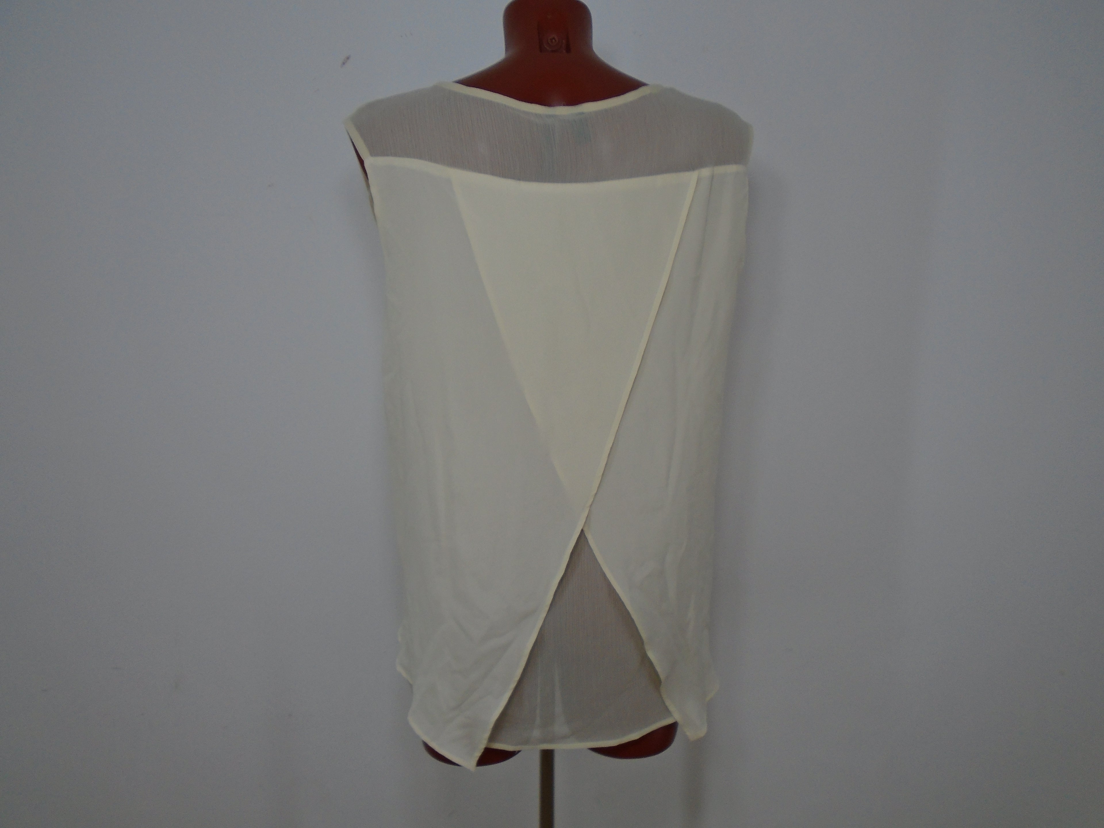 Women's Blouse Mango. Beige. S. Used. Very good condition