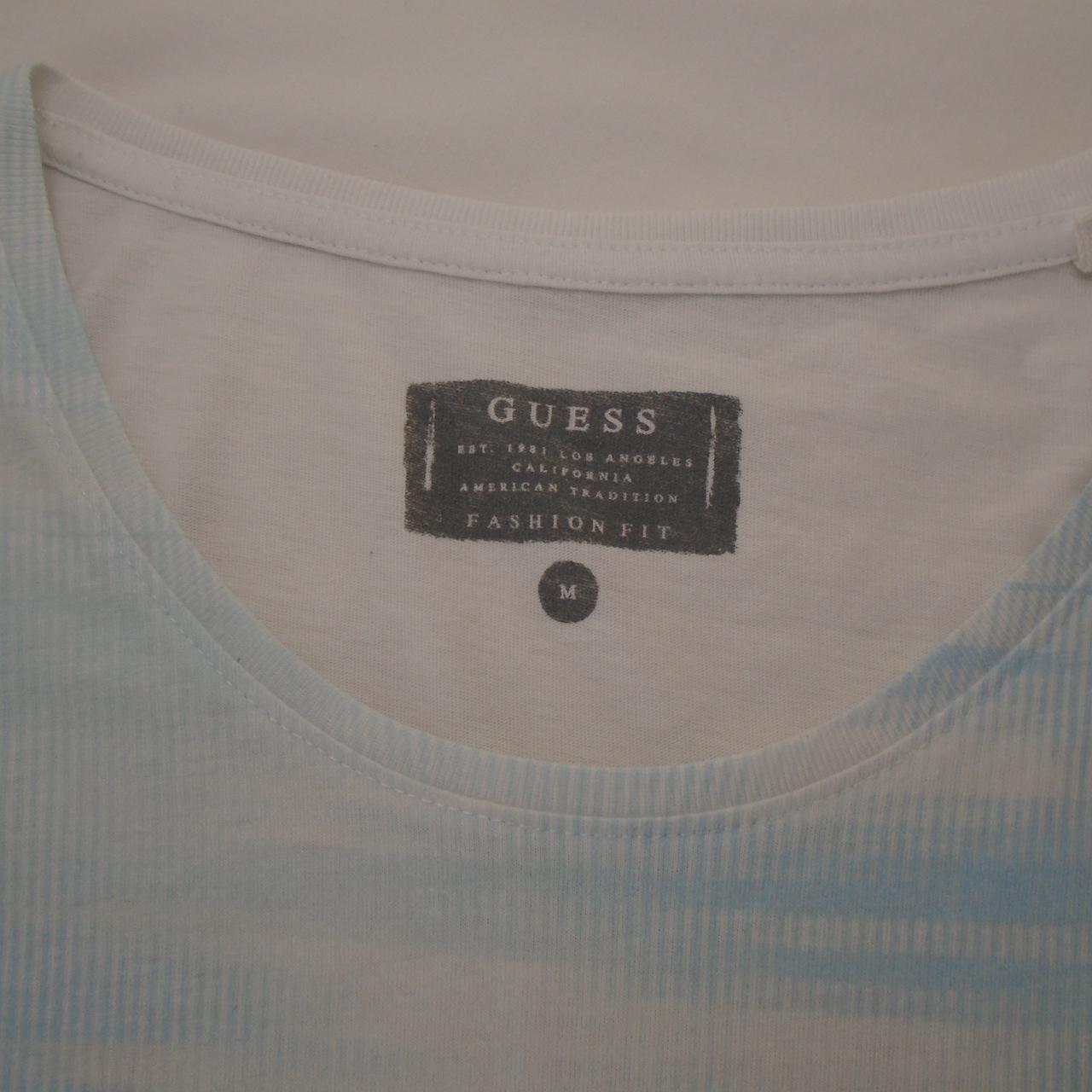 Men's T-Shirt GUESS. Multicolor. M. Used. Good