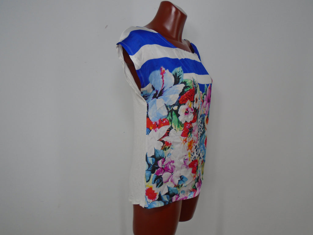 Camiseta Mujer Blanco. Multicolor. S. Usado. Buen estado