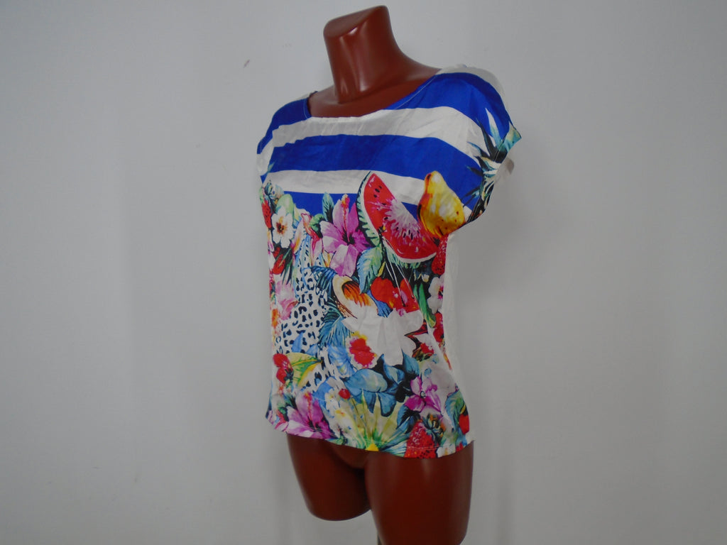 Camiseta Mujer Blanco. Multicolor. S. Usado. Buen estado