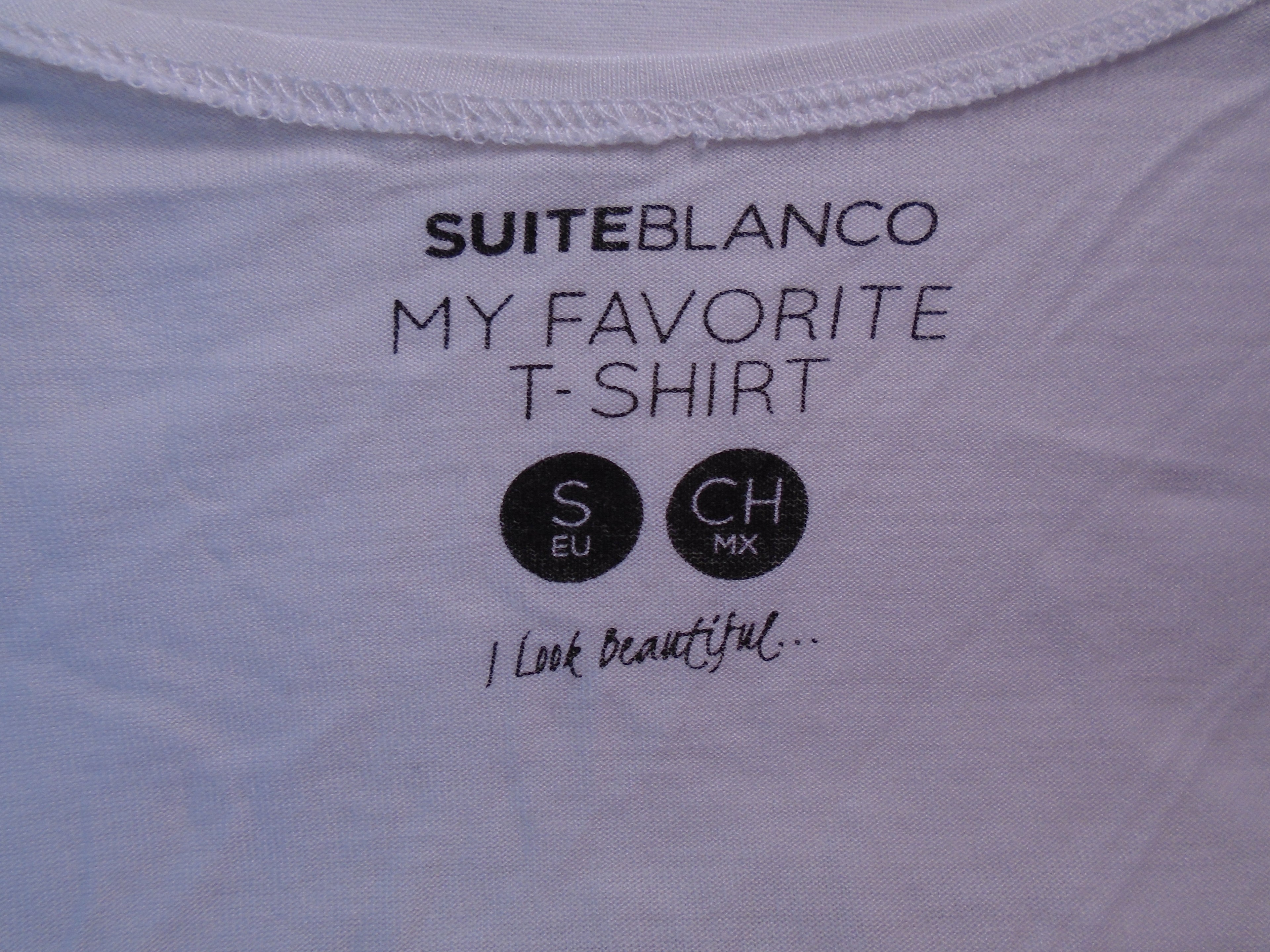 Camiseta Mujer Blanco. Multicolor. S. Usado. Buen estado