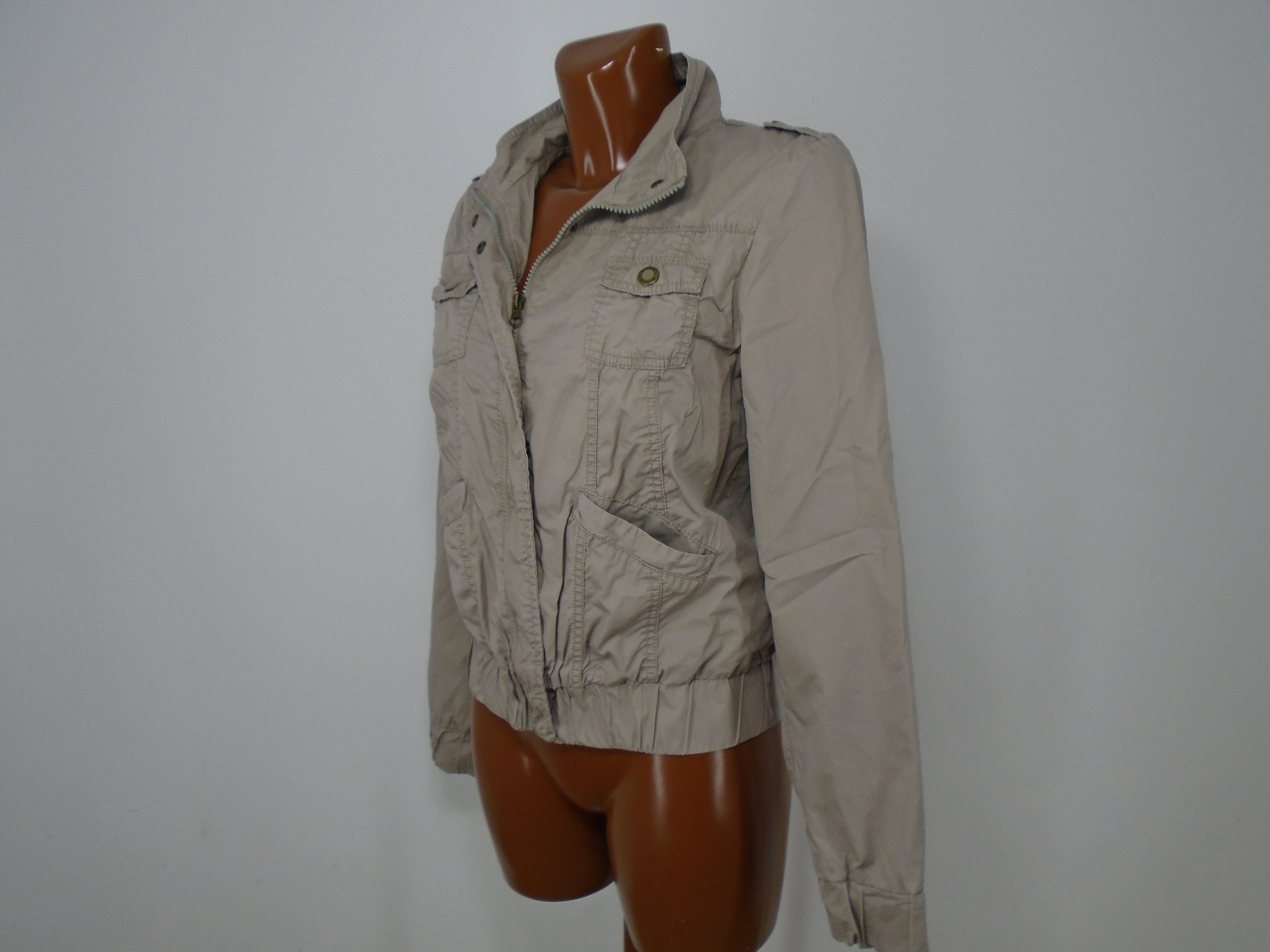 Women's Windbreaker Pimkie. Color: Beige. Size: M.