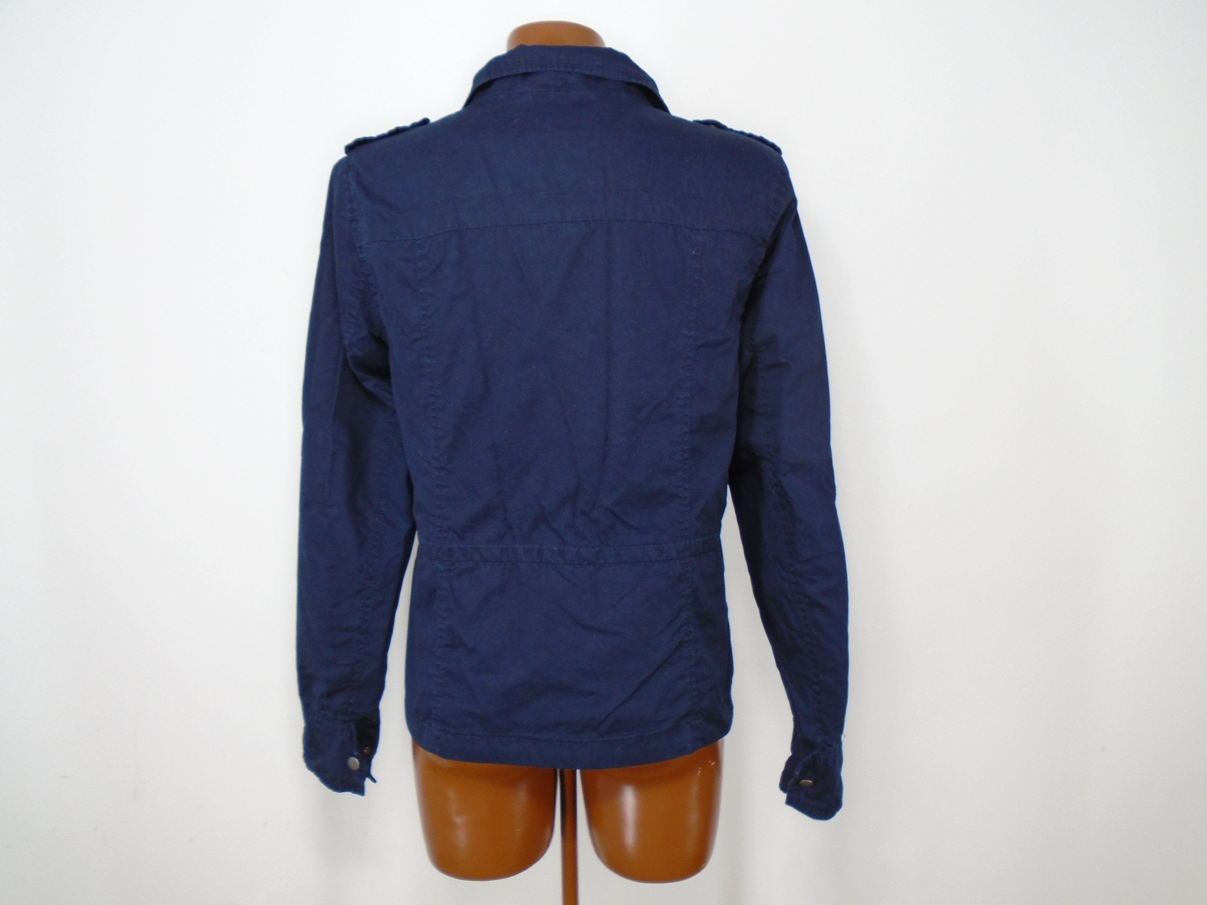 Cortavientos Mujer Vero Moda. Color: azul oscuro. Talla M.