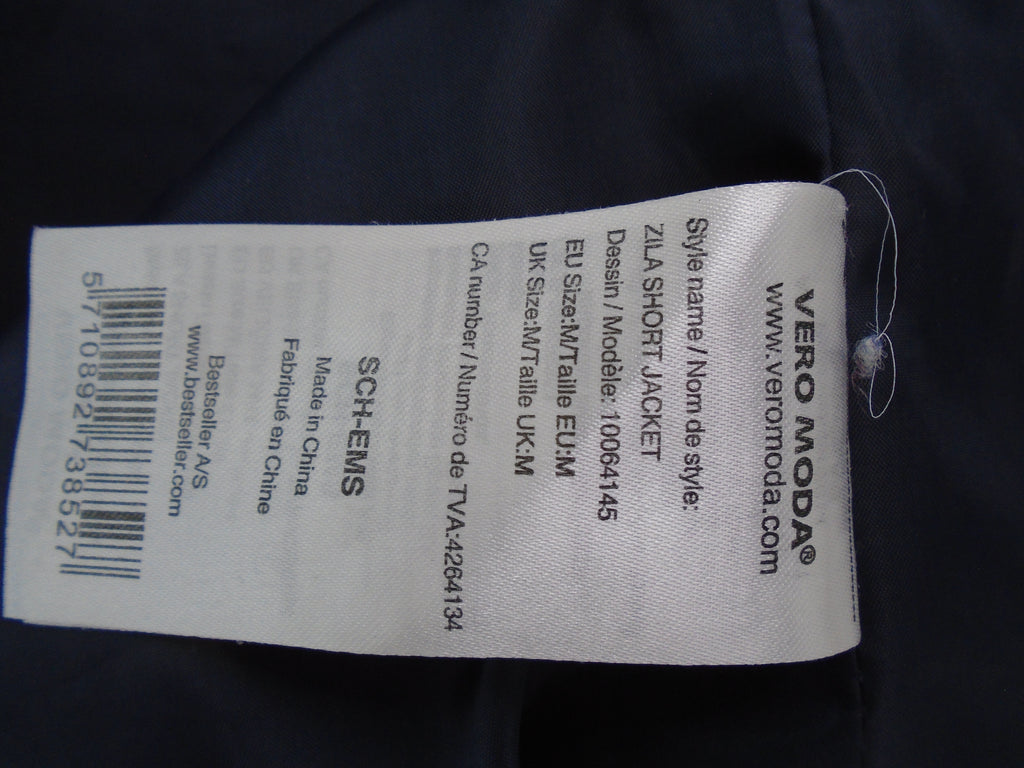 Cortavientos Mujer Vero Moda. Color: azul oscuro. Talla M.