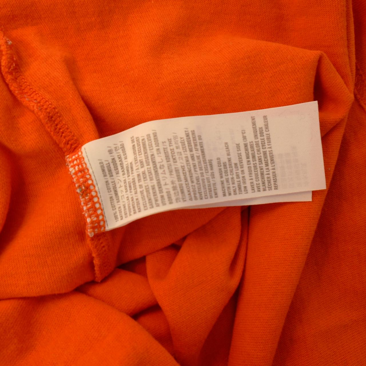 Camiseta de hombre Hollister.  Naranja.  M.Usado.  Bien