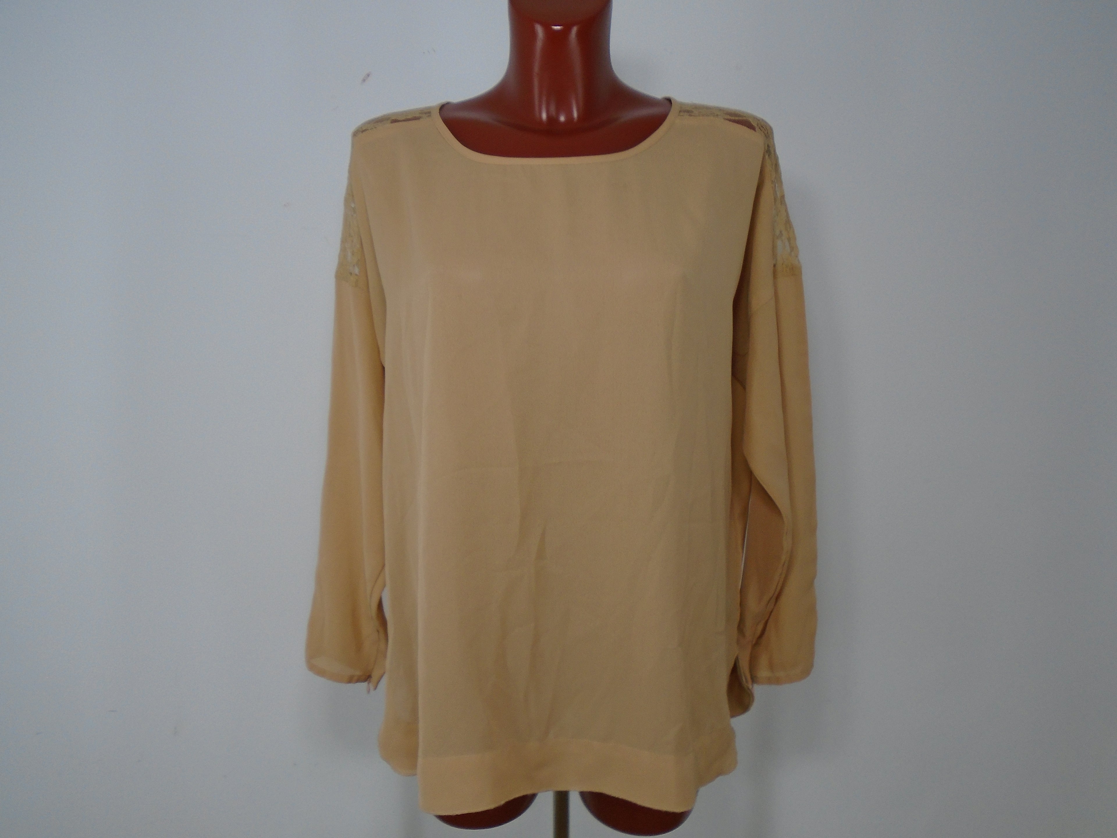 Women's Blouse Urban. Beige. XL. Used. Very good condition