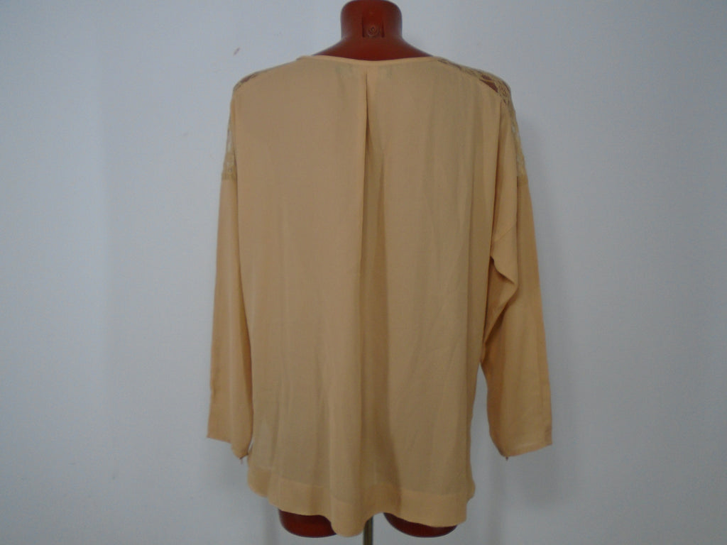 Women's Blouse Urban. Beige. XL. Used. Very good condition