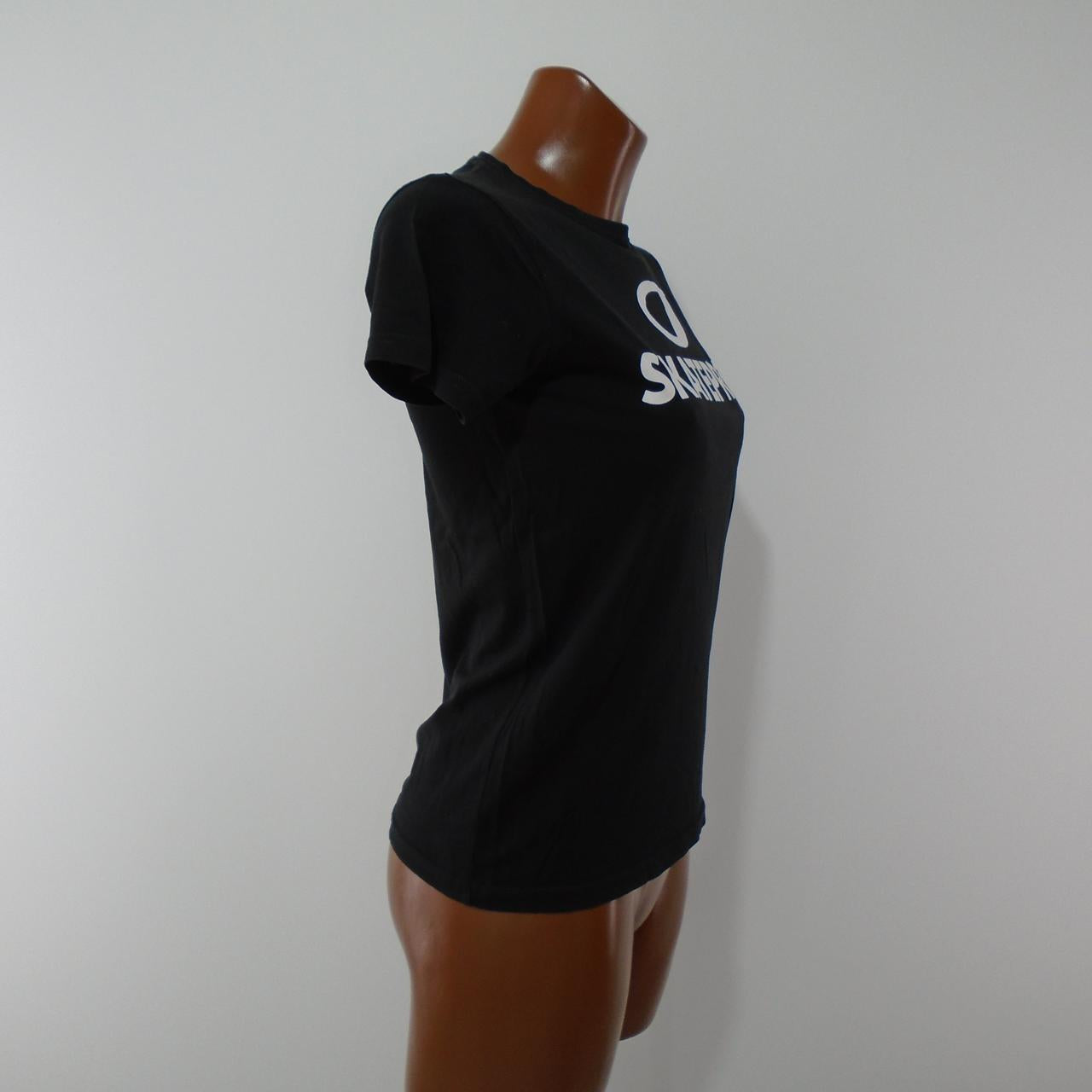 Camiseta Mujer Skatepro. Negro. XS. Usó. Bien